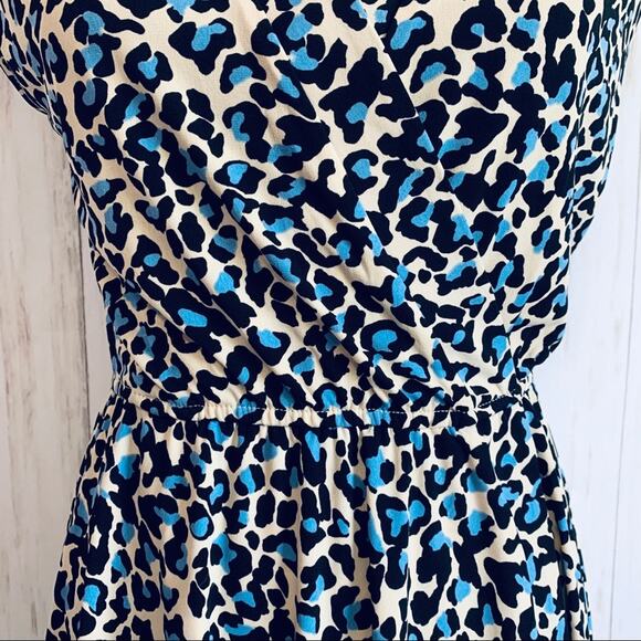 BCBGMaxazria cream blue black leopard print faux wrap dress size Small NWT - Picture 8 of 8